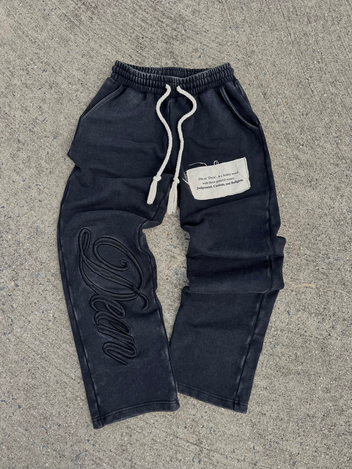 Black Deen v1 Sweats